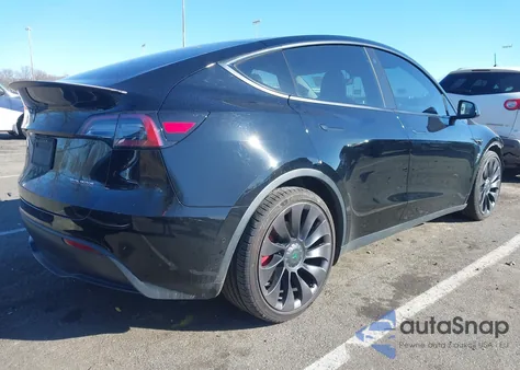 2022 Tesla Model Y Performance Dual Motor All-Wheel Drive from USA, damaged, VIN 7SAYGDEF0NF336150